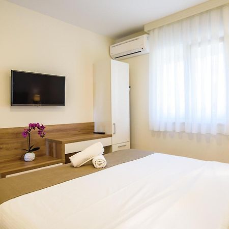 Apartments Leone Lukas بروماجنا الغرفة الصورة
