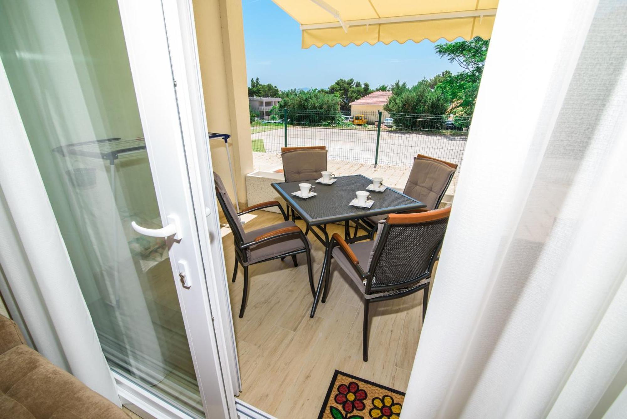 Apartments Leone Lukas بروماجنا الغرفة الصورة