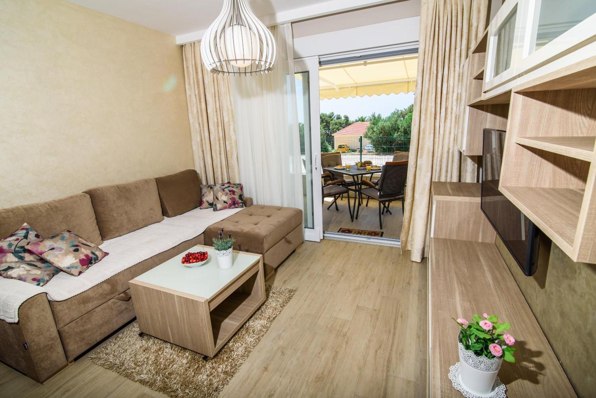 Apartments Leone Lukas بروماجنا الغرفة الصورة